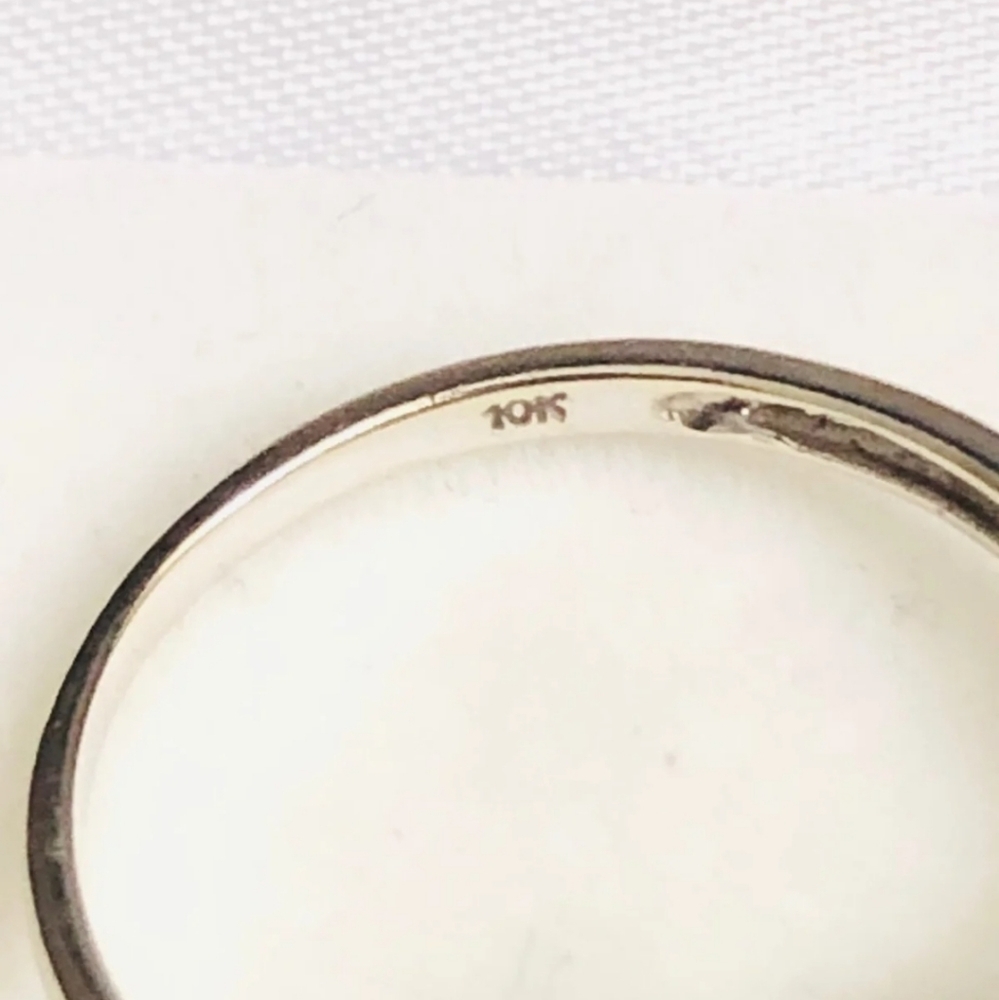 Solid 10k Genuine Diamond Ring - image 6